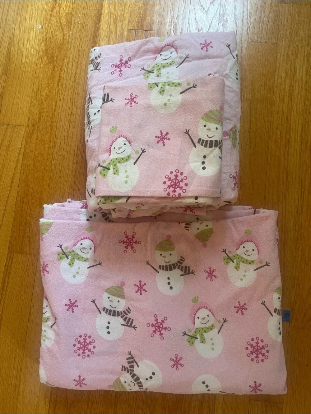 Pink Snowman Fleece Bedding Set - Cozy Winter Throw